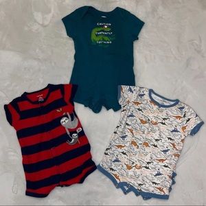 2 Carter's Boys Rompers 1 Old Navy 6 Months